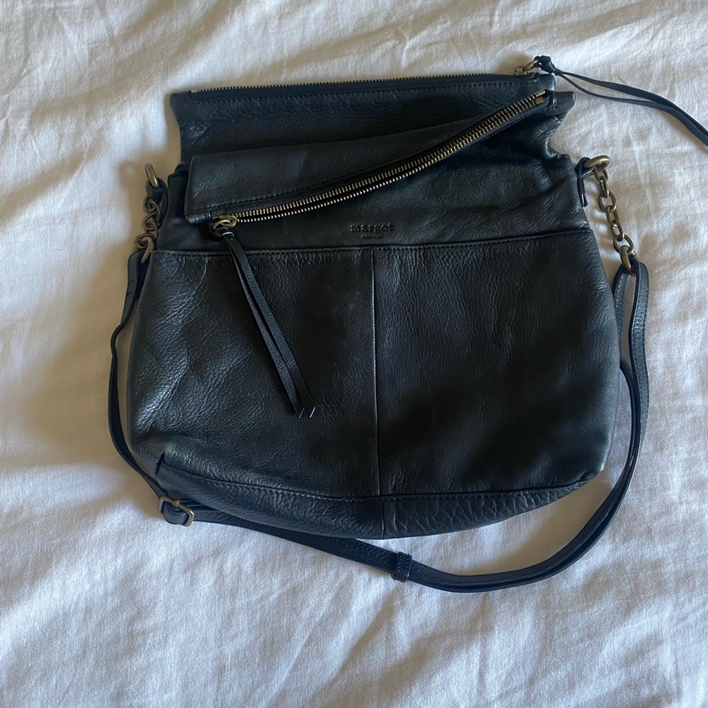 Margot New York
Black Leather crossbody bag.